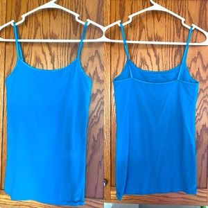 LIKE NEW Aero camisole / tank top blue size medium stretchy